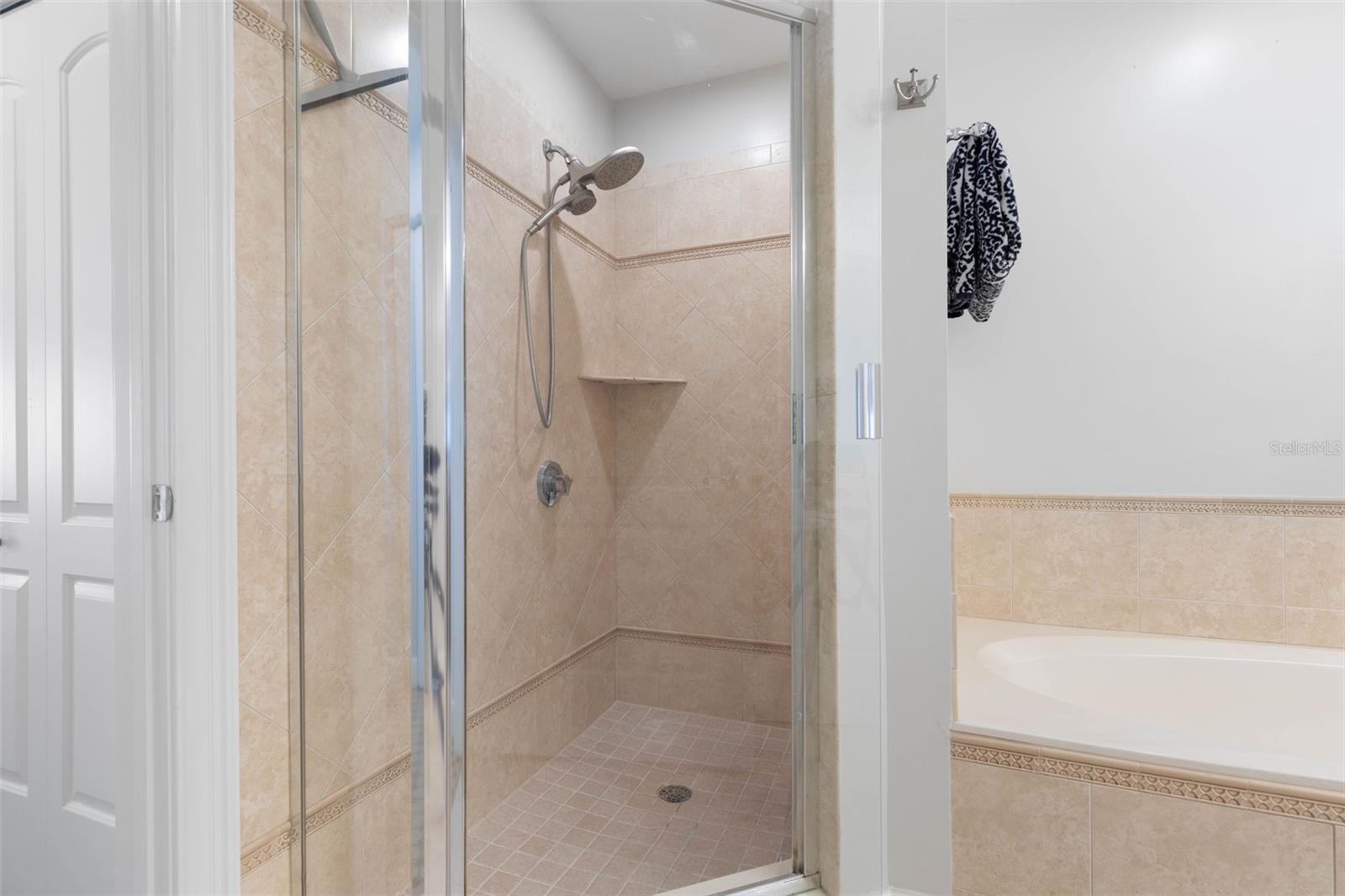 Image 31 of 59 For 102 Yacht Harbor Drive 567