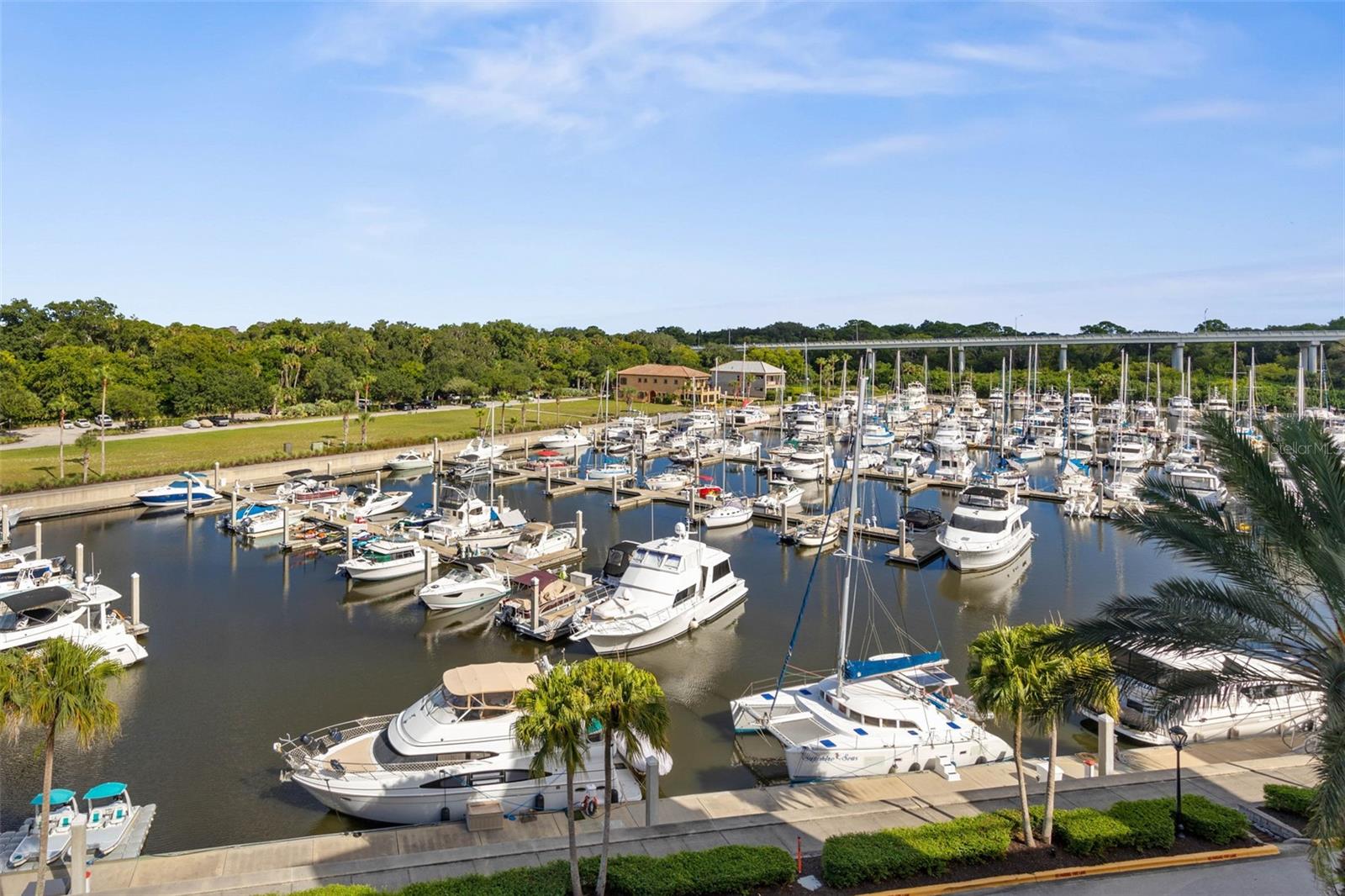 Image 4 of 59 For 102 Yacht Harbor Drive 567