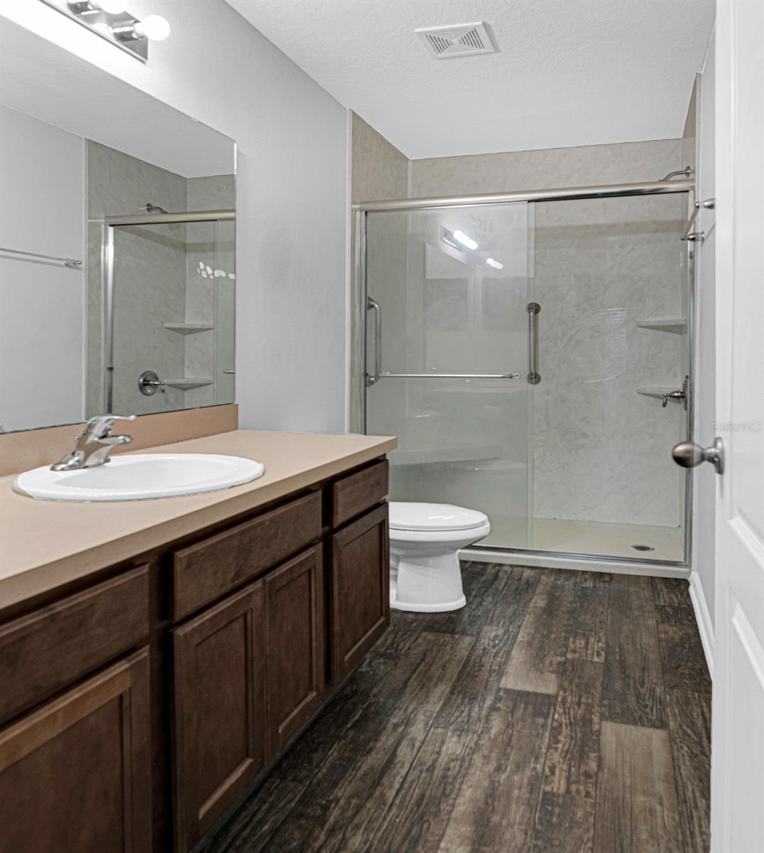 Image 21 of 36 For 173 Whitland Way