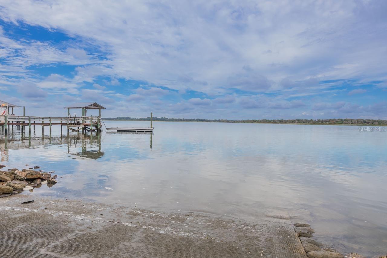 Image 15 of 60 For 605 Boating Club Road