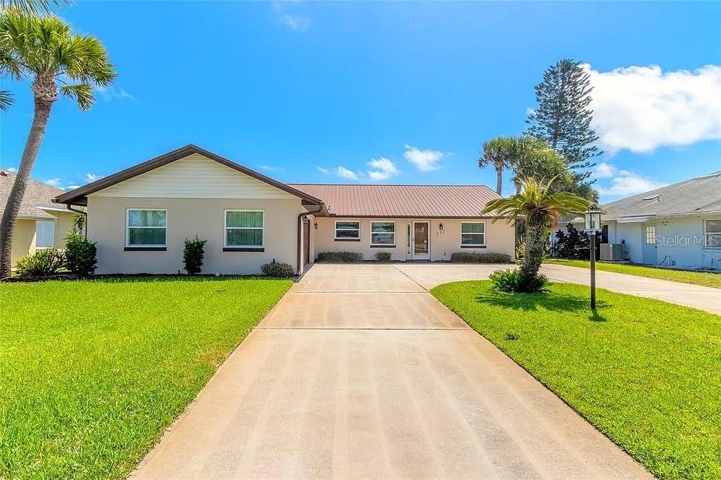 Listing Details for 237 Ocean Palm Drive, FLAGLER BEACH, FL 32136