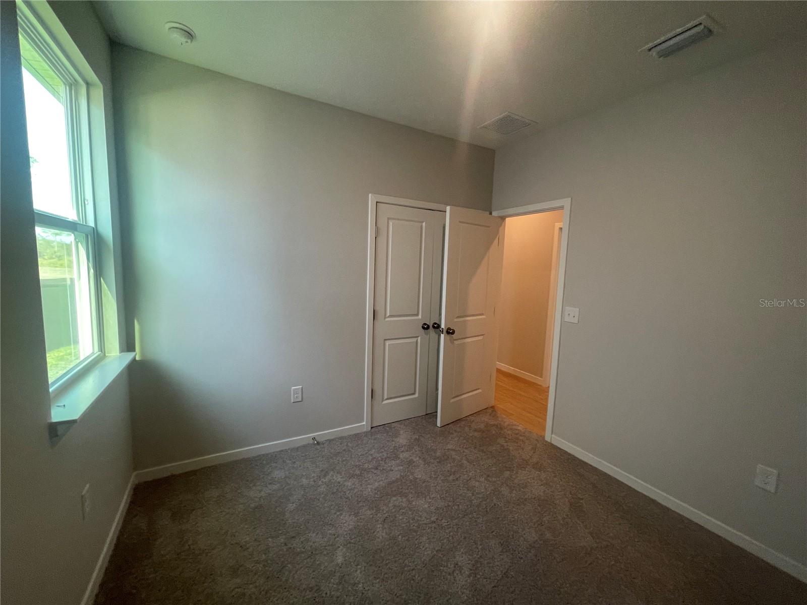 Image 18 of 46 For 300 Montgomery Court
