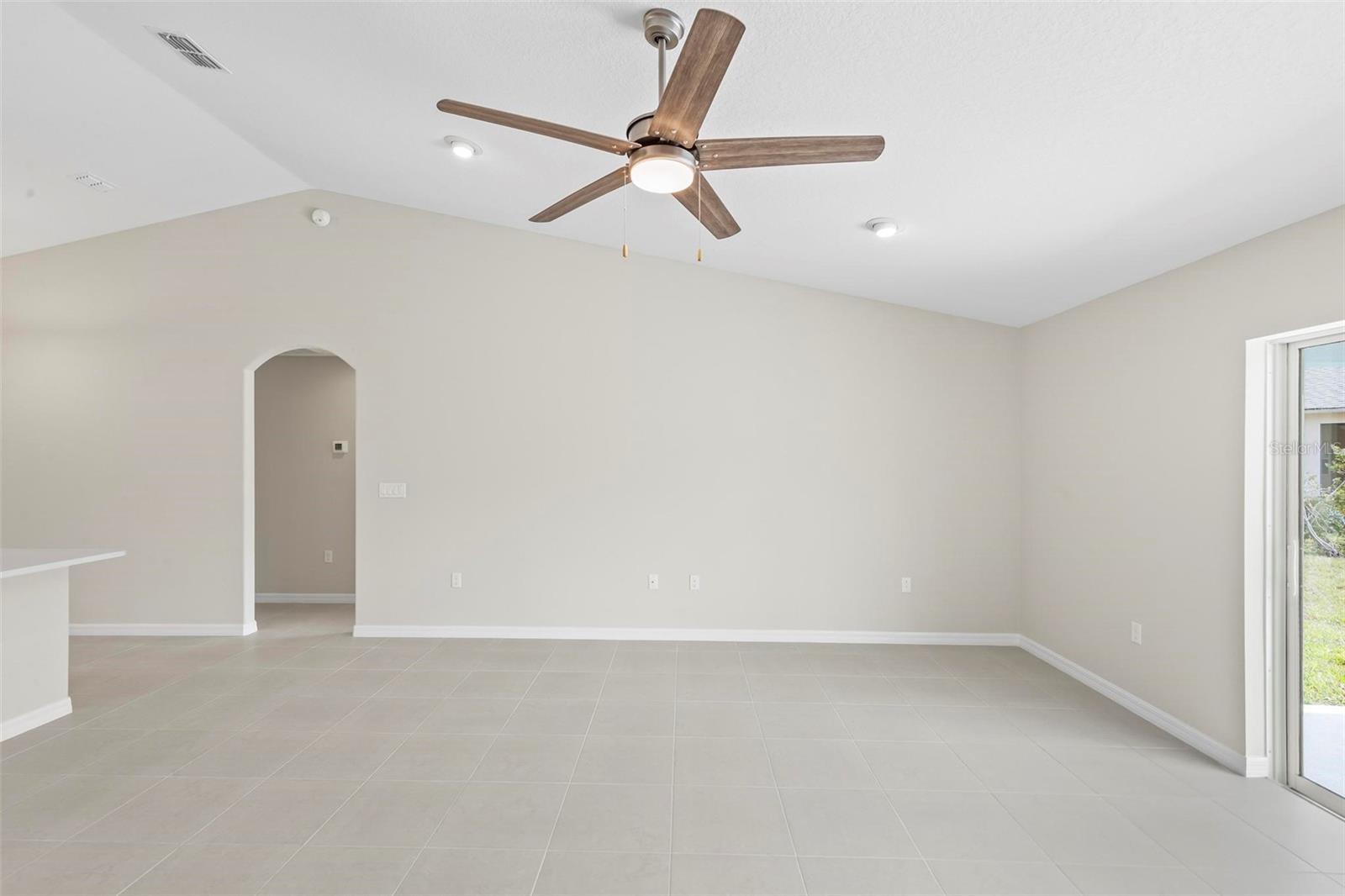 Image 13 of 77 For 158 Palmwood Drive