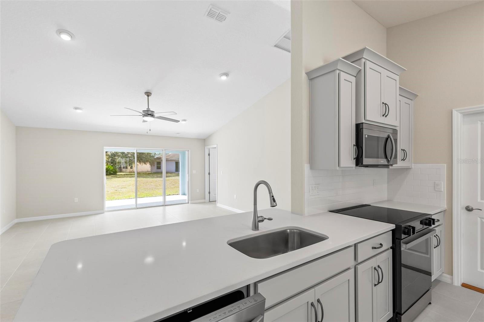 Image 19 of 77 For 158 Palmwood Drive