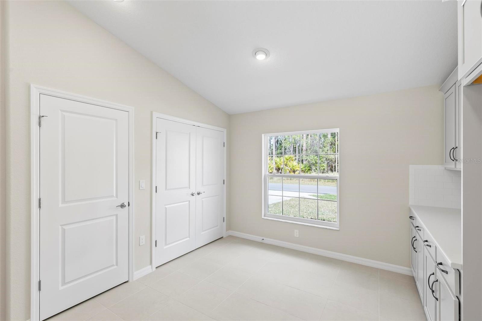 Image 24 of 77 For 158 Palmwood Drive