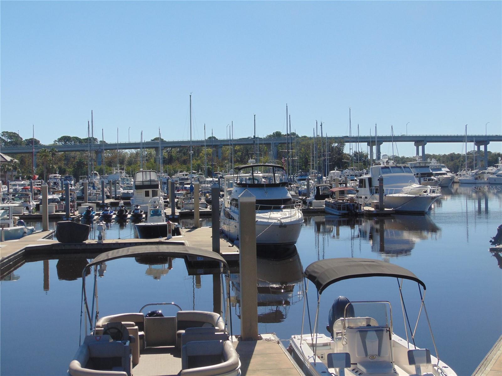 Image 13 of 15 For 258 Harbor Village Point N