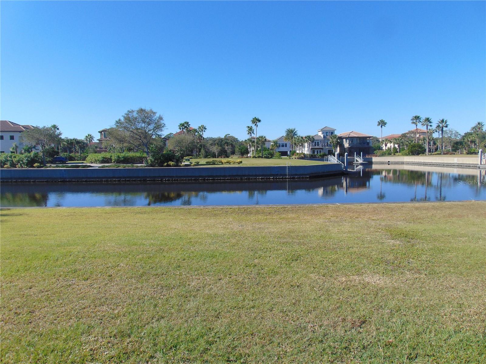 Image 4 of 15 For 258 Harbor Village Point N