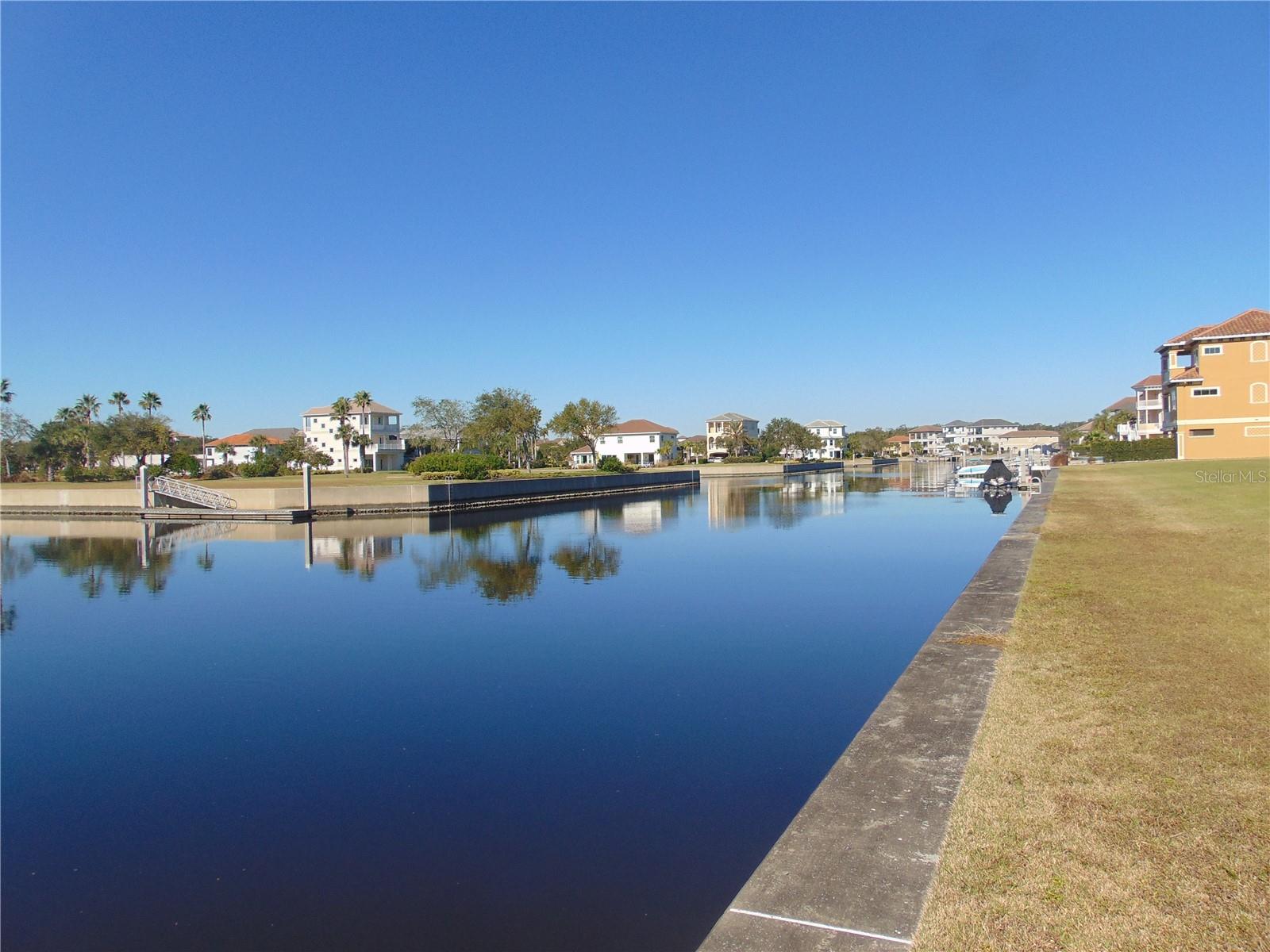 Image 5 of 15 For 258 Harbor Village Point N