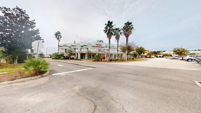 Image 3 of 25 For 160 Cypress Point Parkway A102