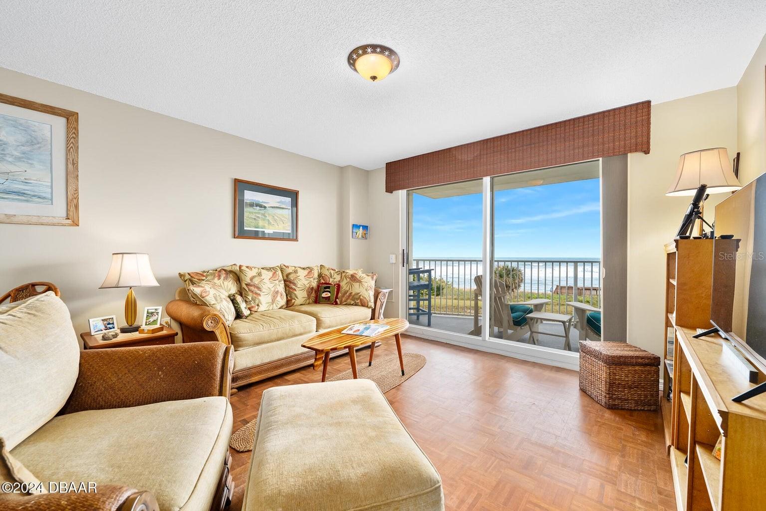 Image 6 of 43 For 1183 Ocean Shore Boulevard 1040