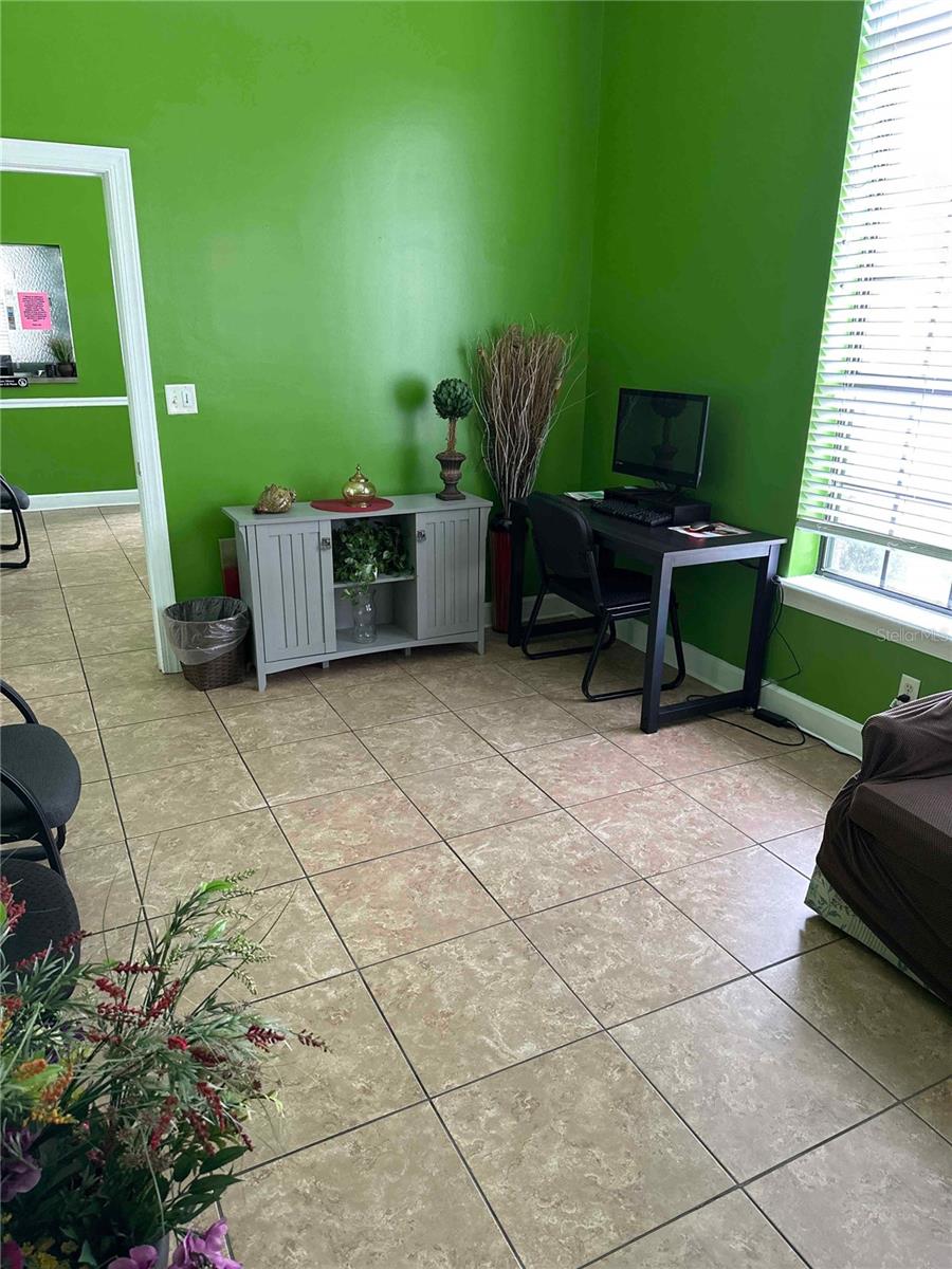 Image 3 of 5 For 10175 Fortune Parkway 1106