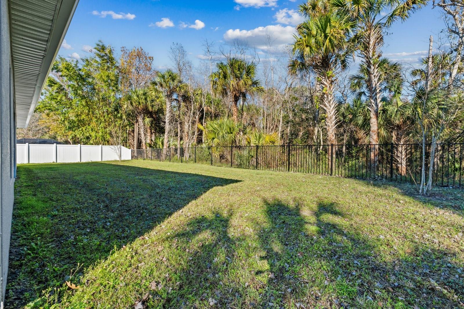 Image 40 of 41 For 18 Sea Board Court