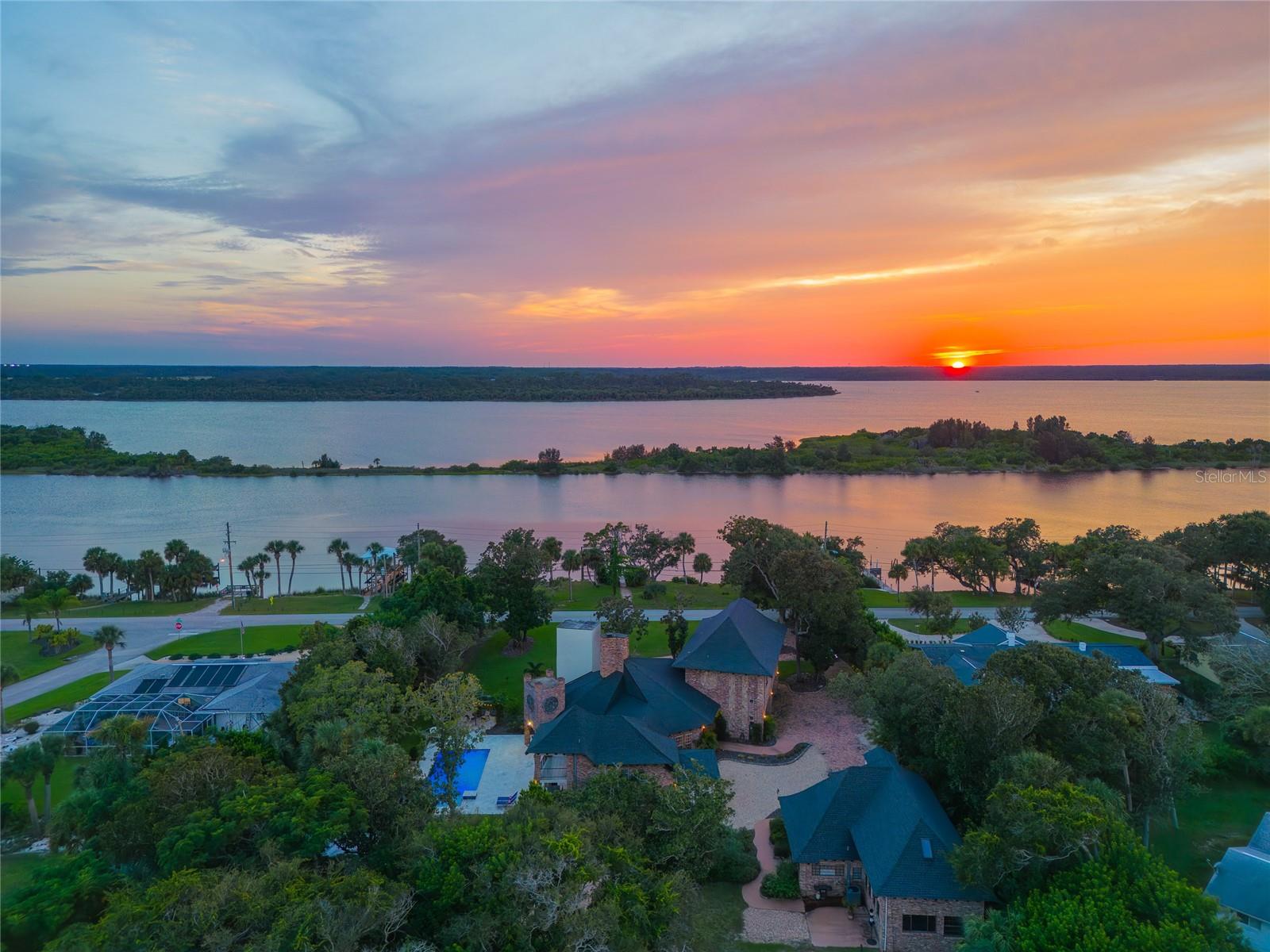 Image 91 of 100 For 2627 John Anderson Drive