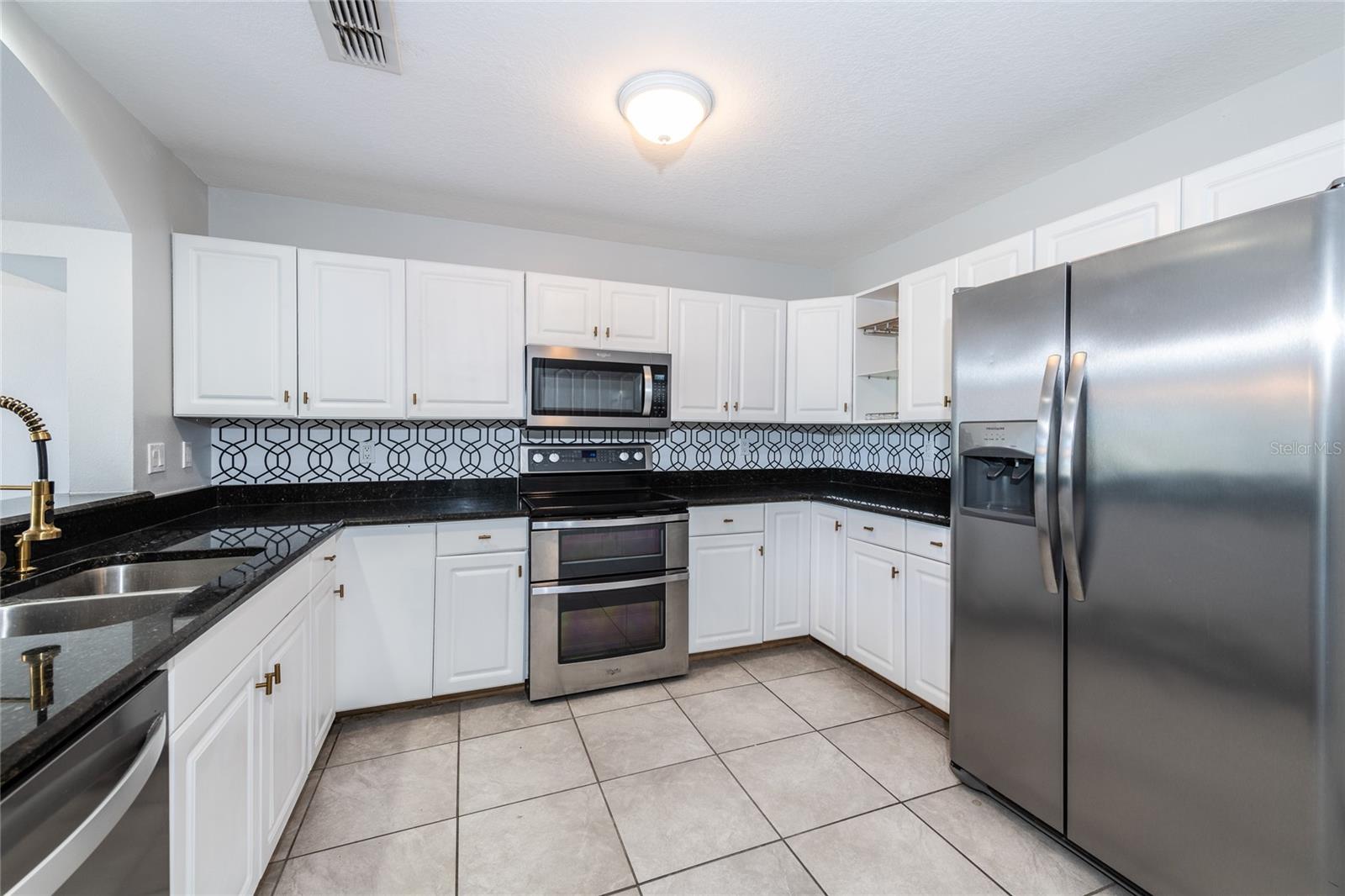 Image 11 of 41 For 3072 Ocean Shore Boulevard