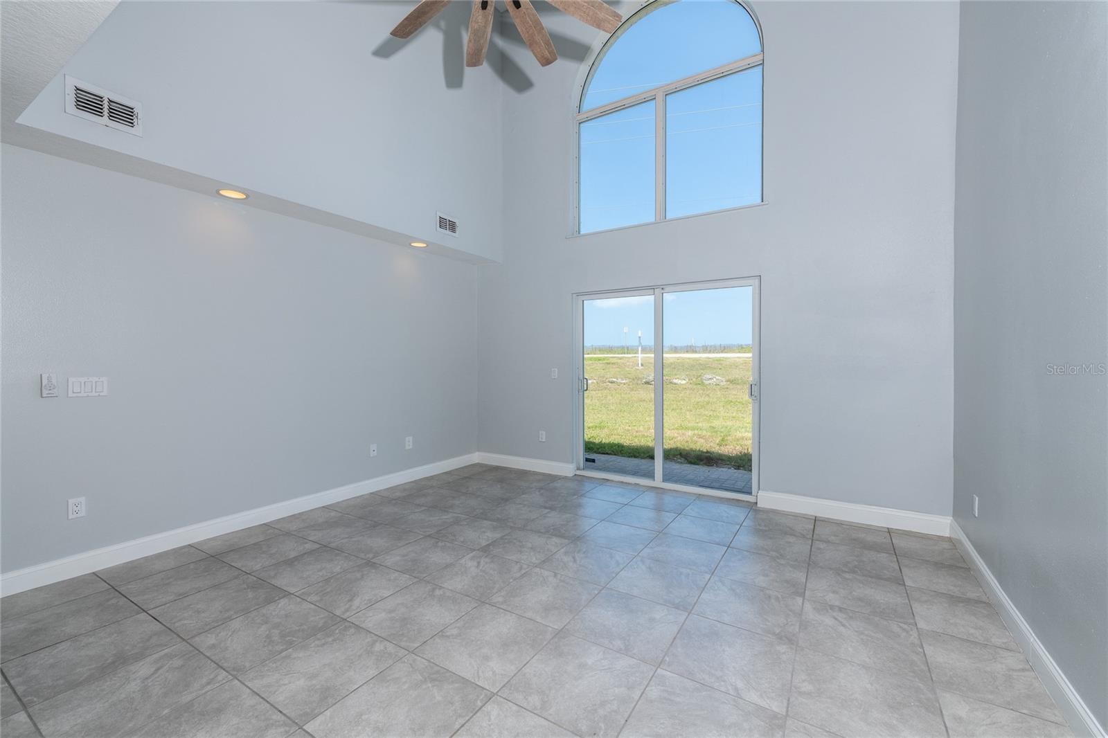 Image 17 of 41 For 3072 Ocean Shore Boulevard