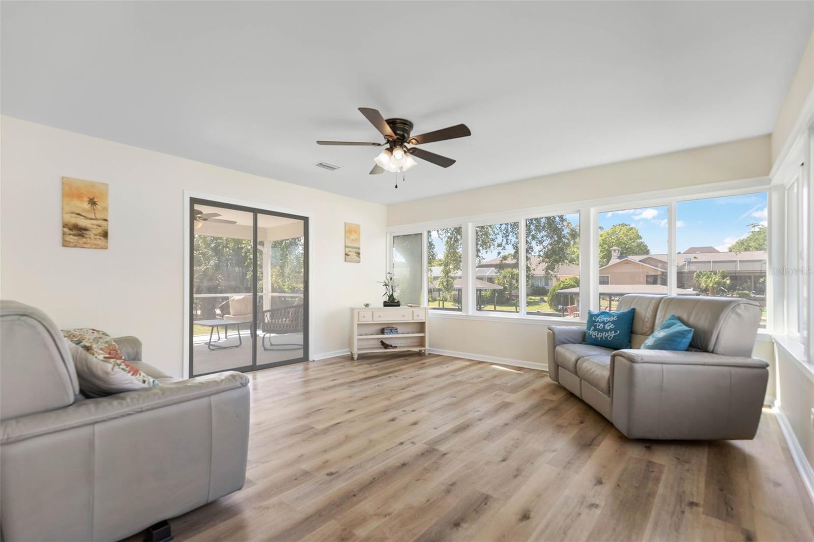 Image 17 of 60 For 13 Cedarwood Court