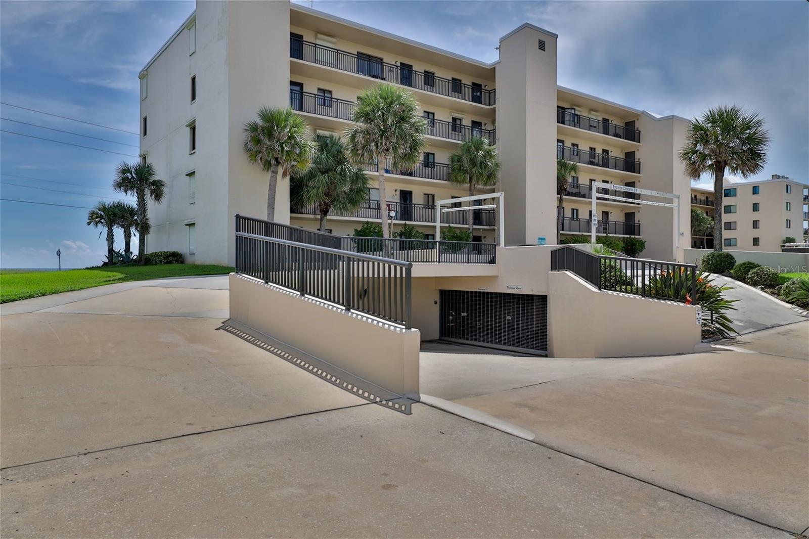 Image 29 of 43 For 2222 Ocean Shore Boulevard 102b