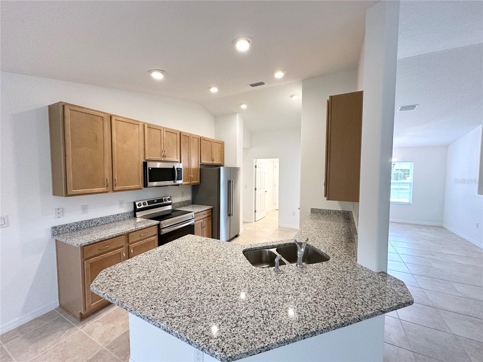 Image 16 of 33 For 23 Kathryn Place