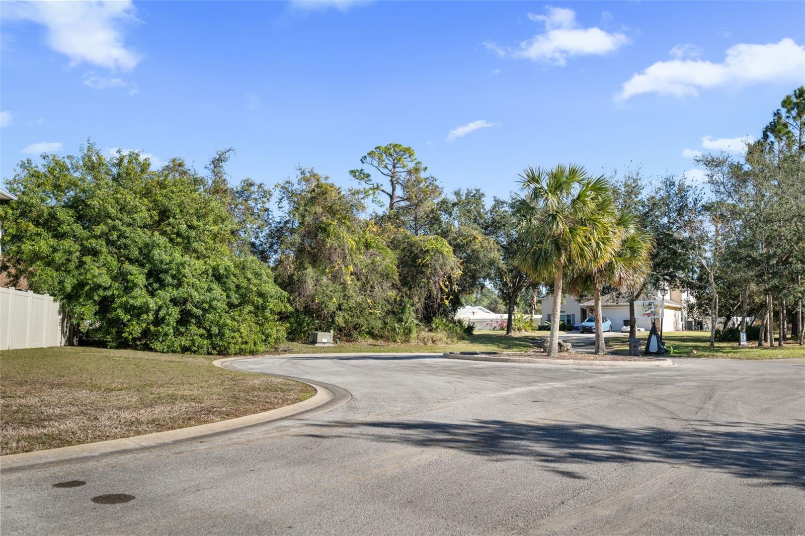 Image 19 of 22 For 503 Emerald Drive