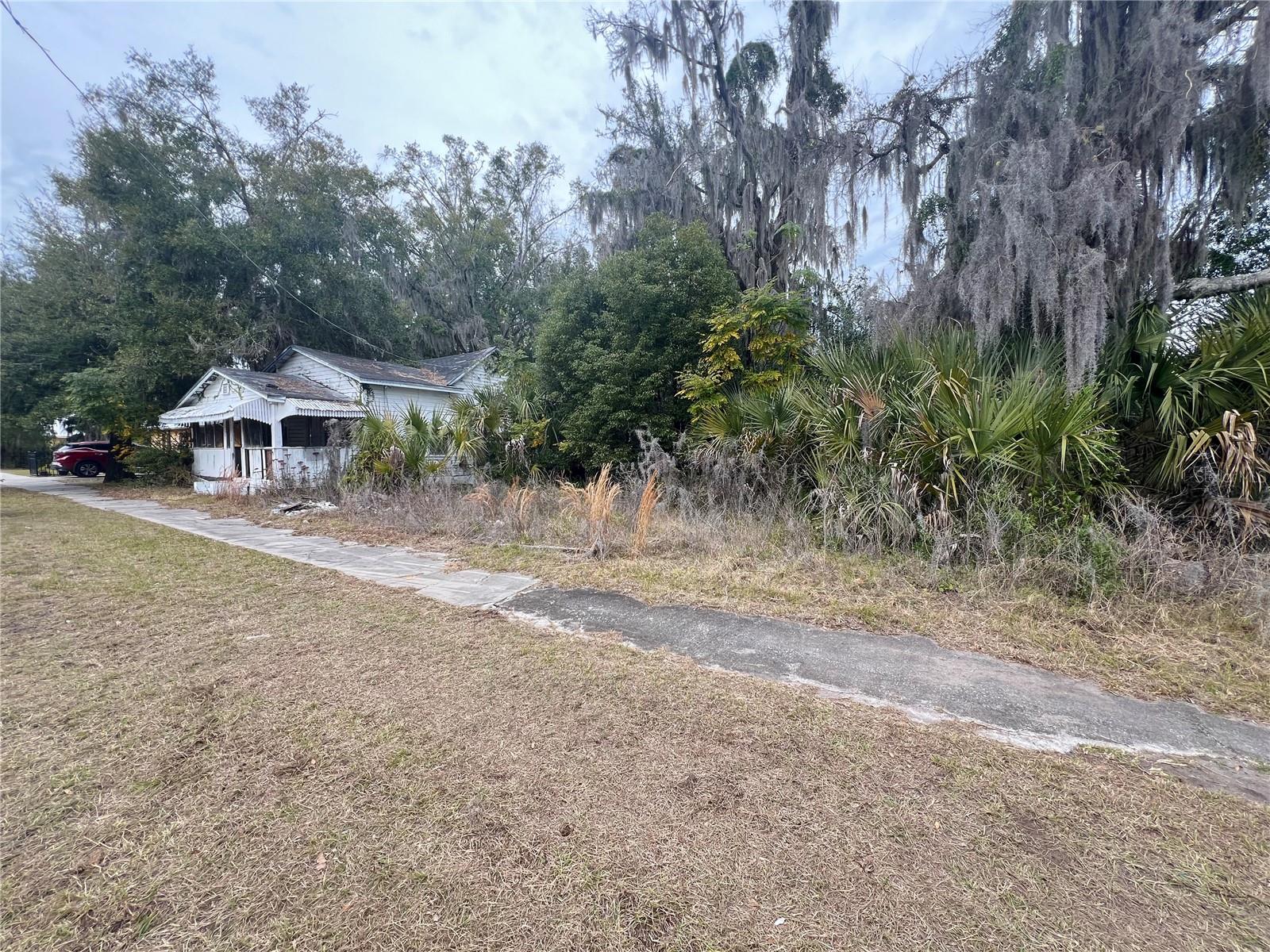 Image 4 of 17 For 708 Madison Street