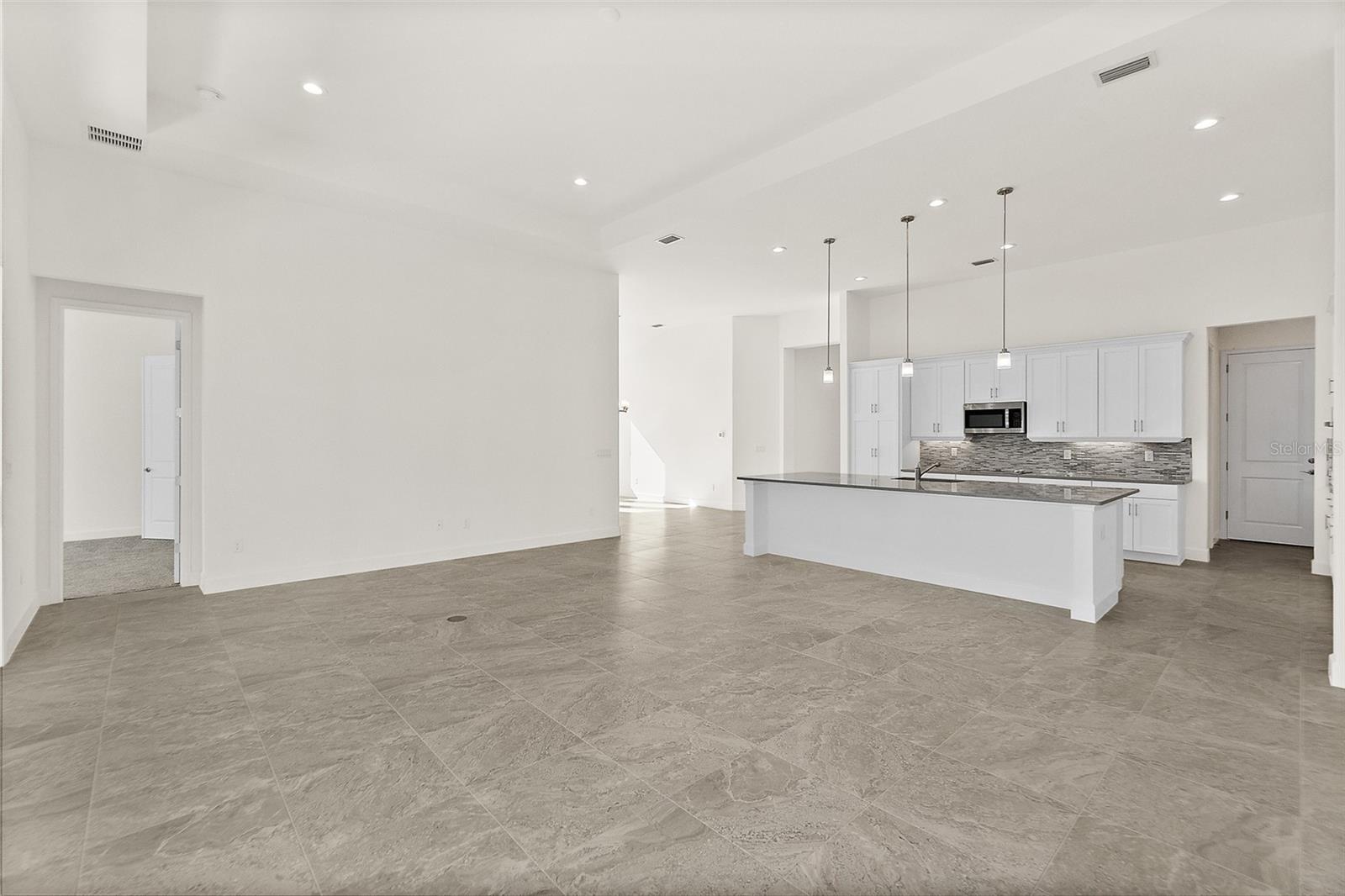 Image 12 of 31 For 379 Stirling Bridge Drive