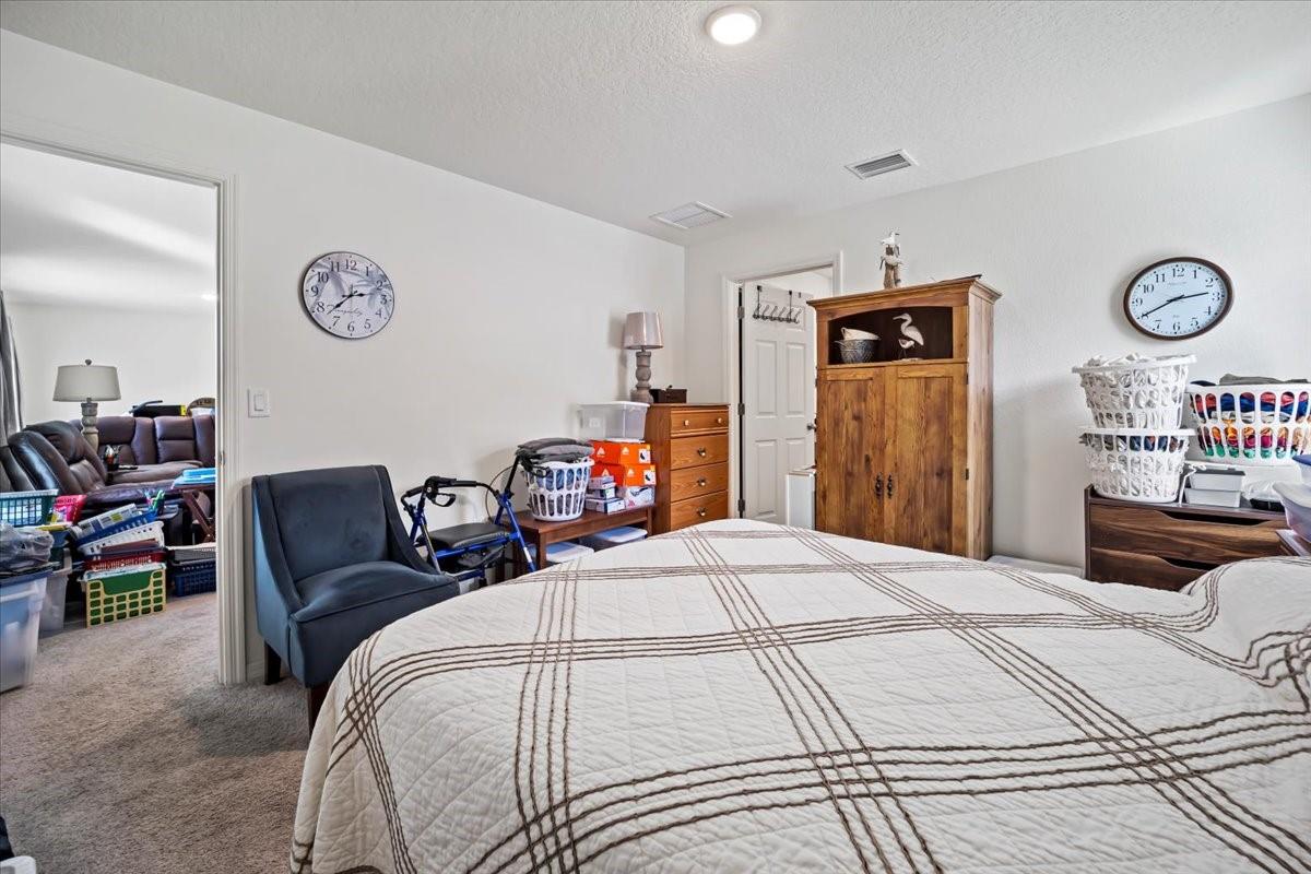 Image 10 of 43 For 20 Roxland Lane