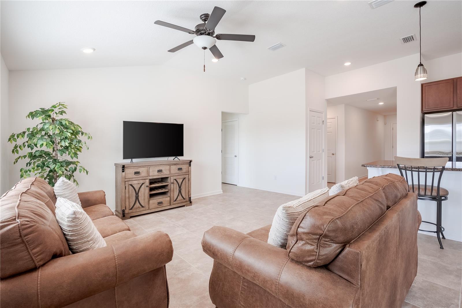 Image 15 of 53 For 45 Las Casitas Boulevard