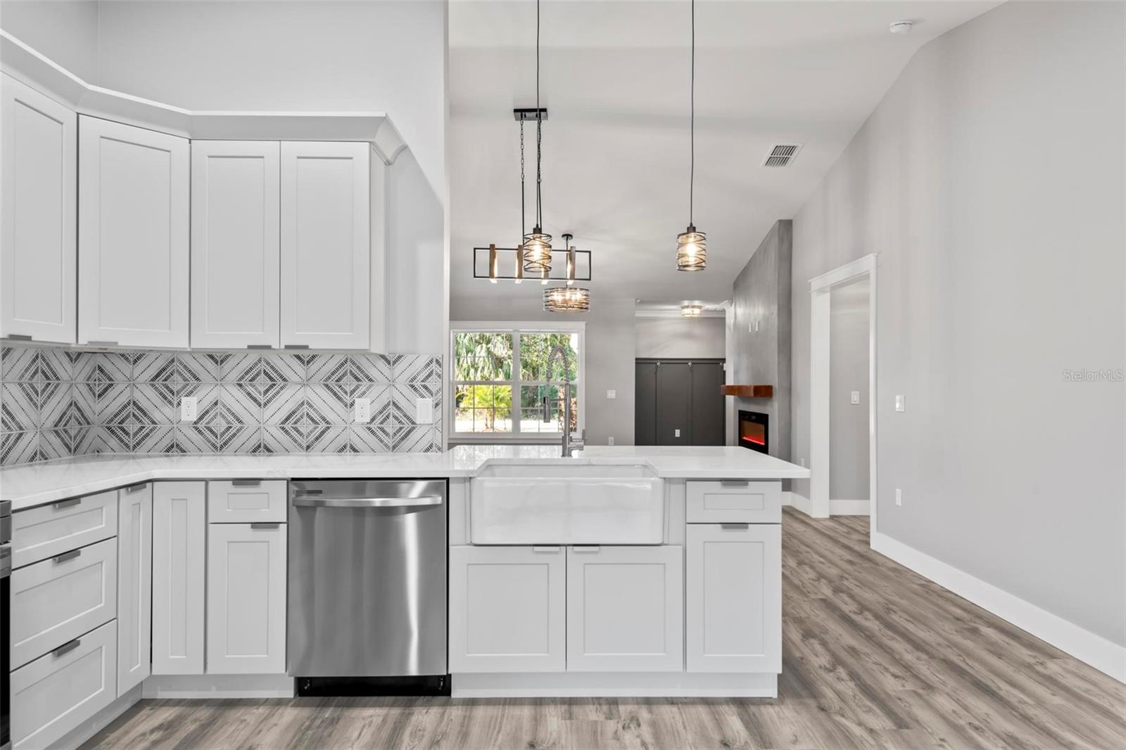 Image 30 of 86 For 76 Lynbrook Drive