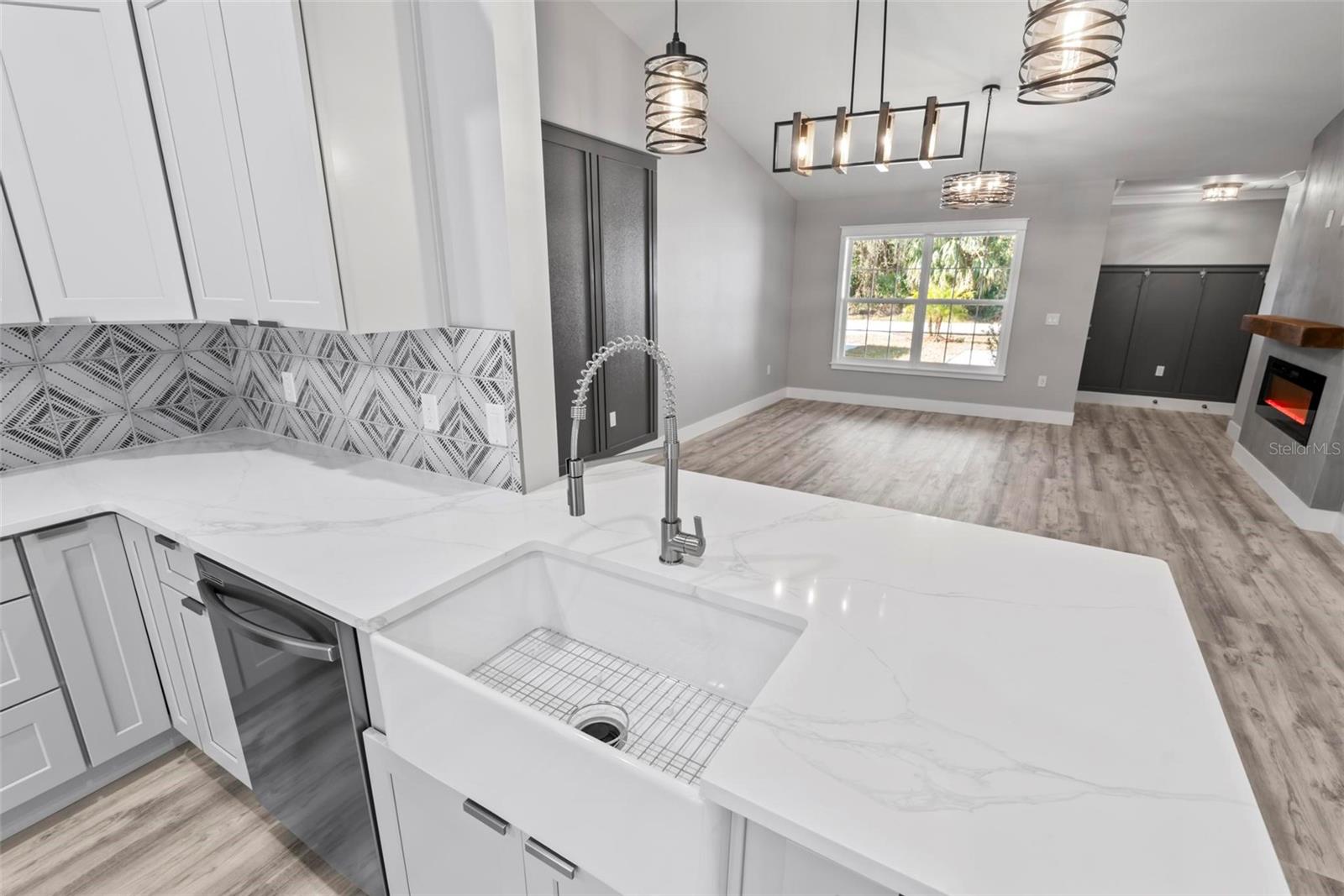 Image 33 of 86 For 76 Lynbrook Drive