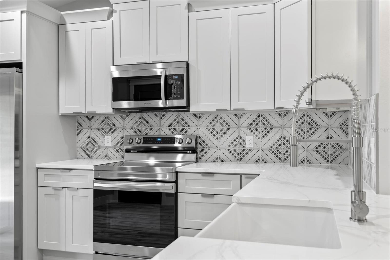 Image 35 of 86 For 76 Lynbrook Drive