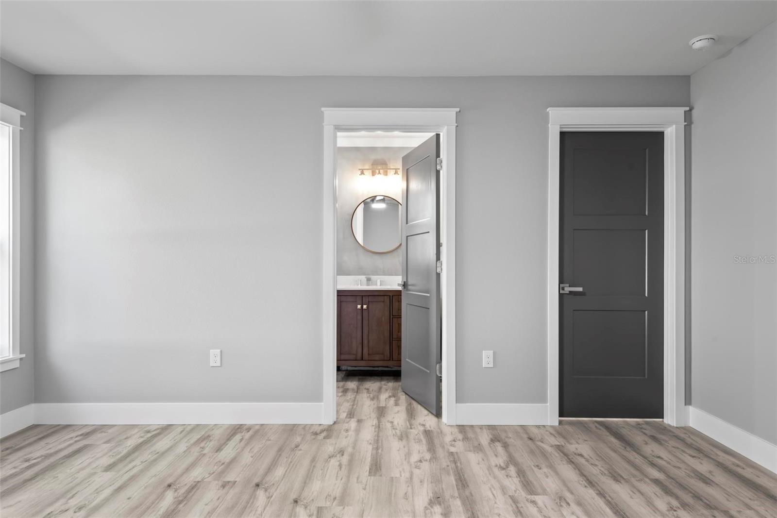 Image 40 of 86 For 76 Lynbrook Drive