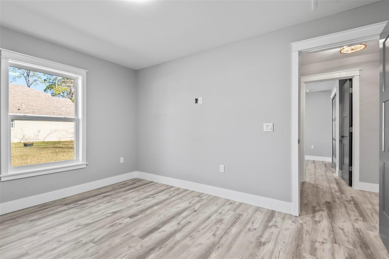 Image 45 of 86 For 76 Lynbrook Drive