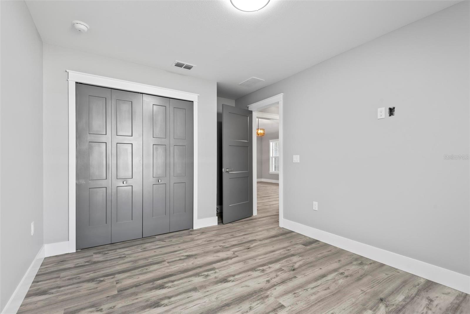 Image 50 of 86 For 76 Lynbrook Drive