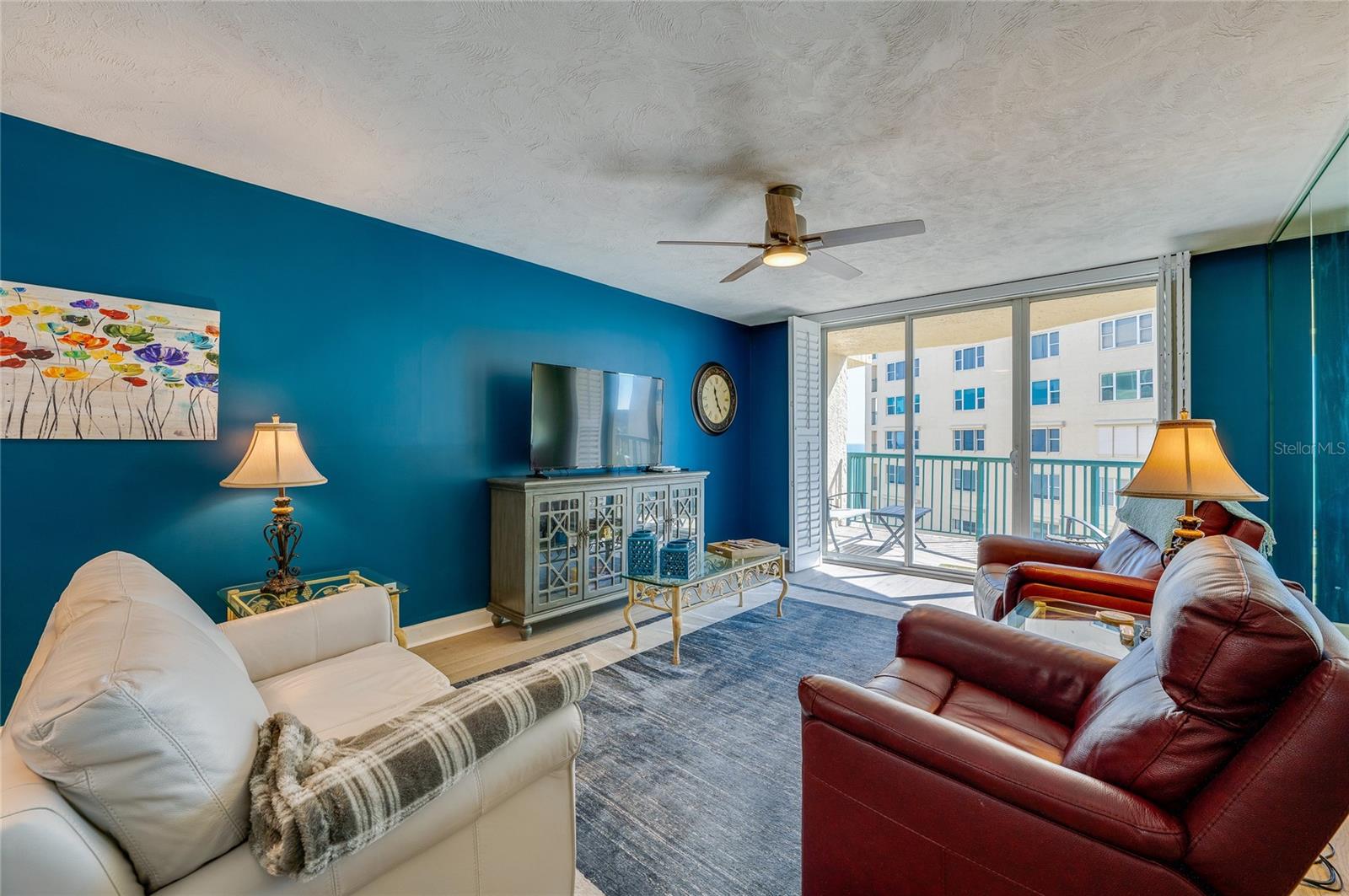 Image 13 of 32 For 4565 Atlantic Avenue 5411
