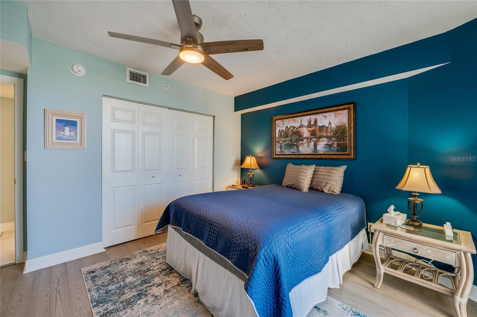 Image 22 of 32 For 4565 Atlantic Avenue 5411