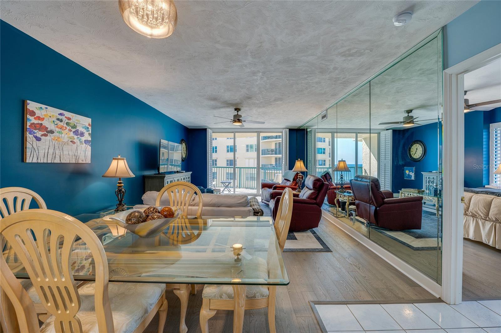 Image 9 of 32 For 4565 Atlantic Avenue 5411