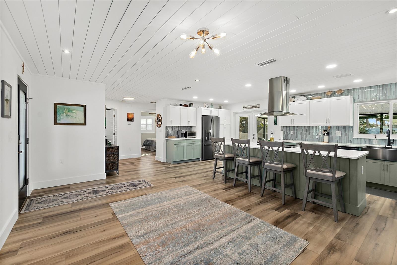 Image 12 of 53 For 2408 Daytona Avenue