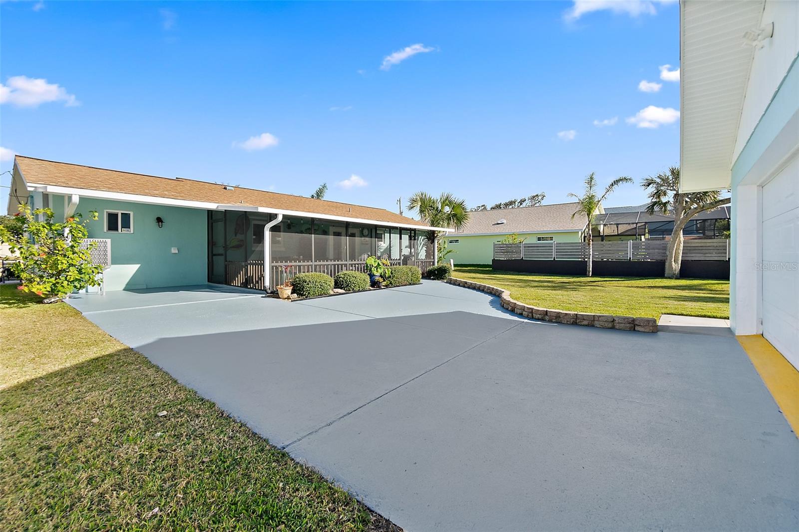 Image 36 of 53 For 2408 Daytona Avenue
