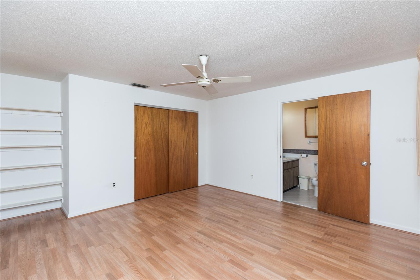 Image 18 of 35 For 2131 Daytona Avenue