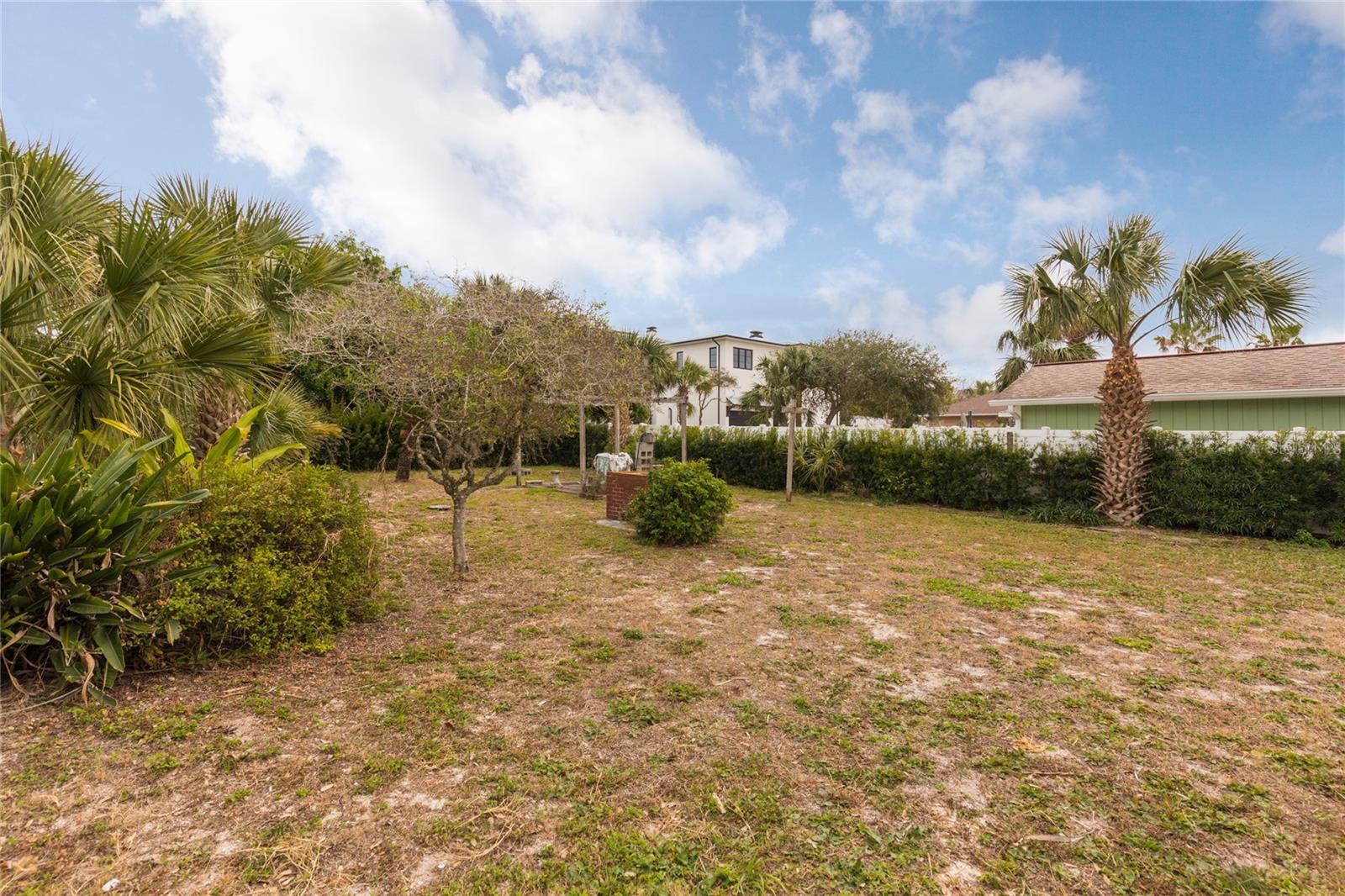 Image 29 of 35 For 2131 Daytona Avenue