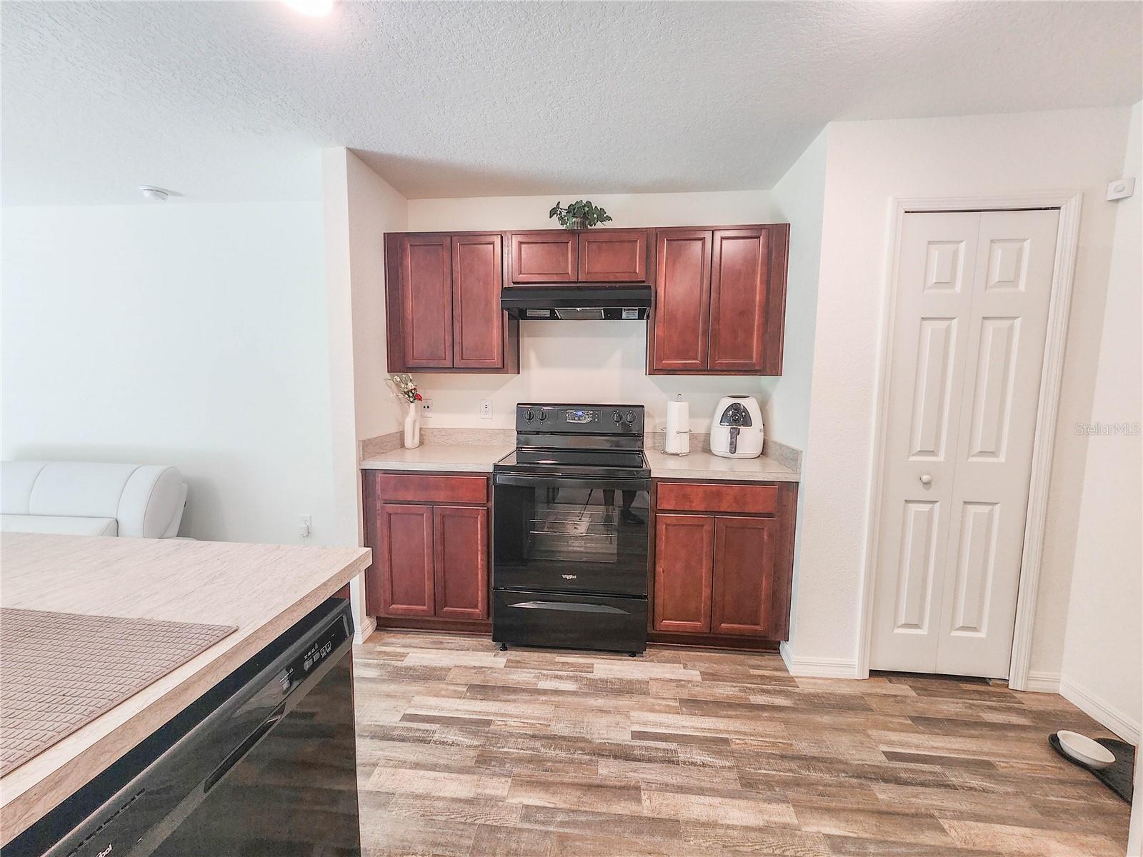 Image 16 of 55 For 208 Birchwood Drive