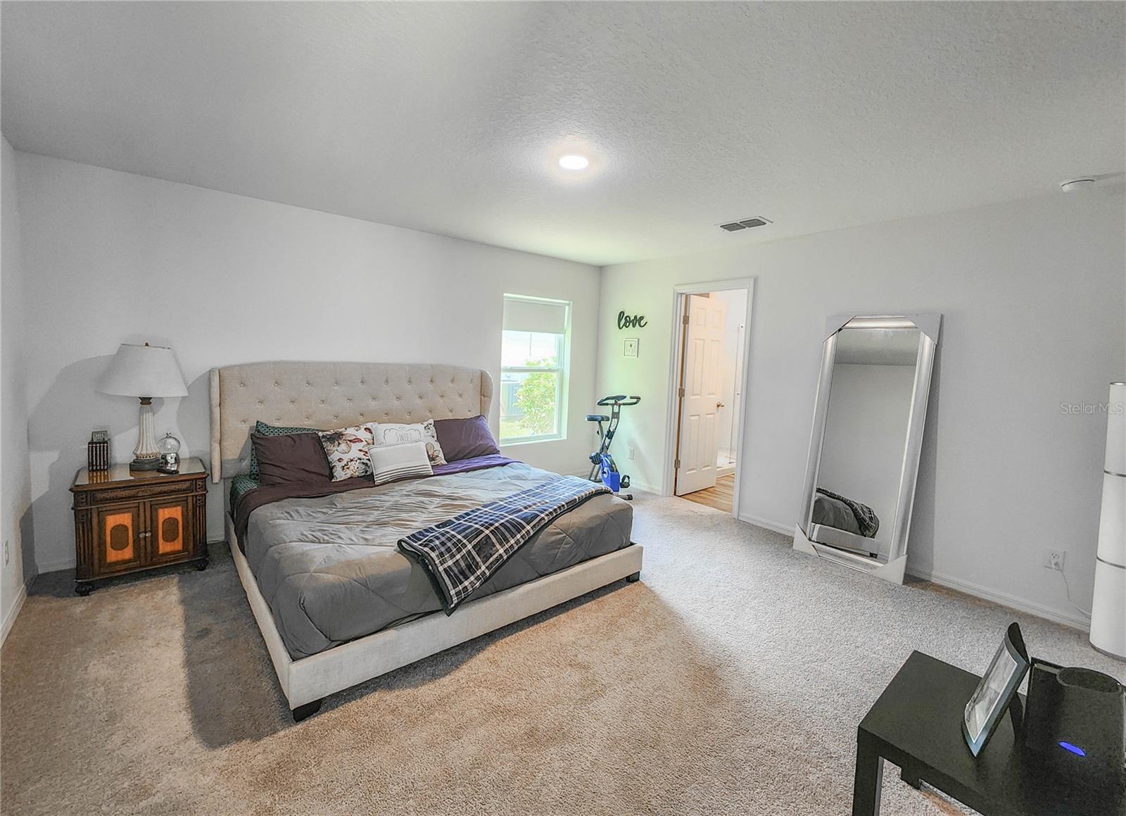 Image 19 of 55 For 208 Birchwood Drive