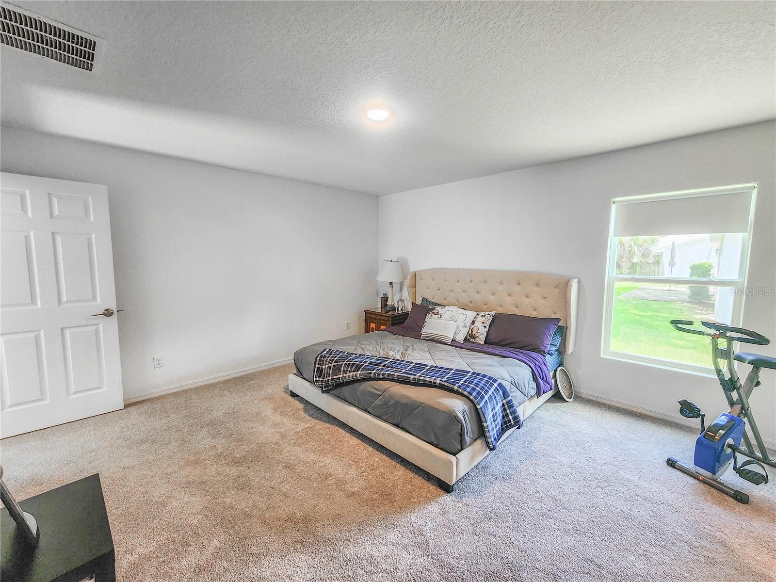 Image 20 of 55 For 208 Birchwood Drive