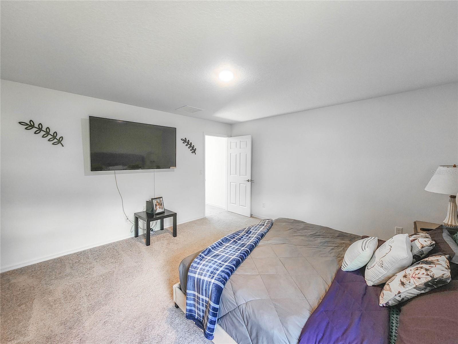 Image 21 of 55 For 208 Birchwood Drive