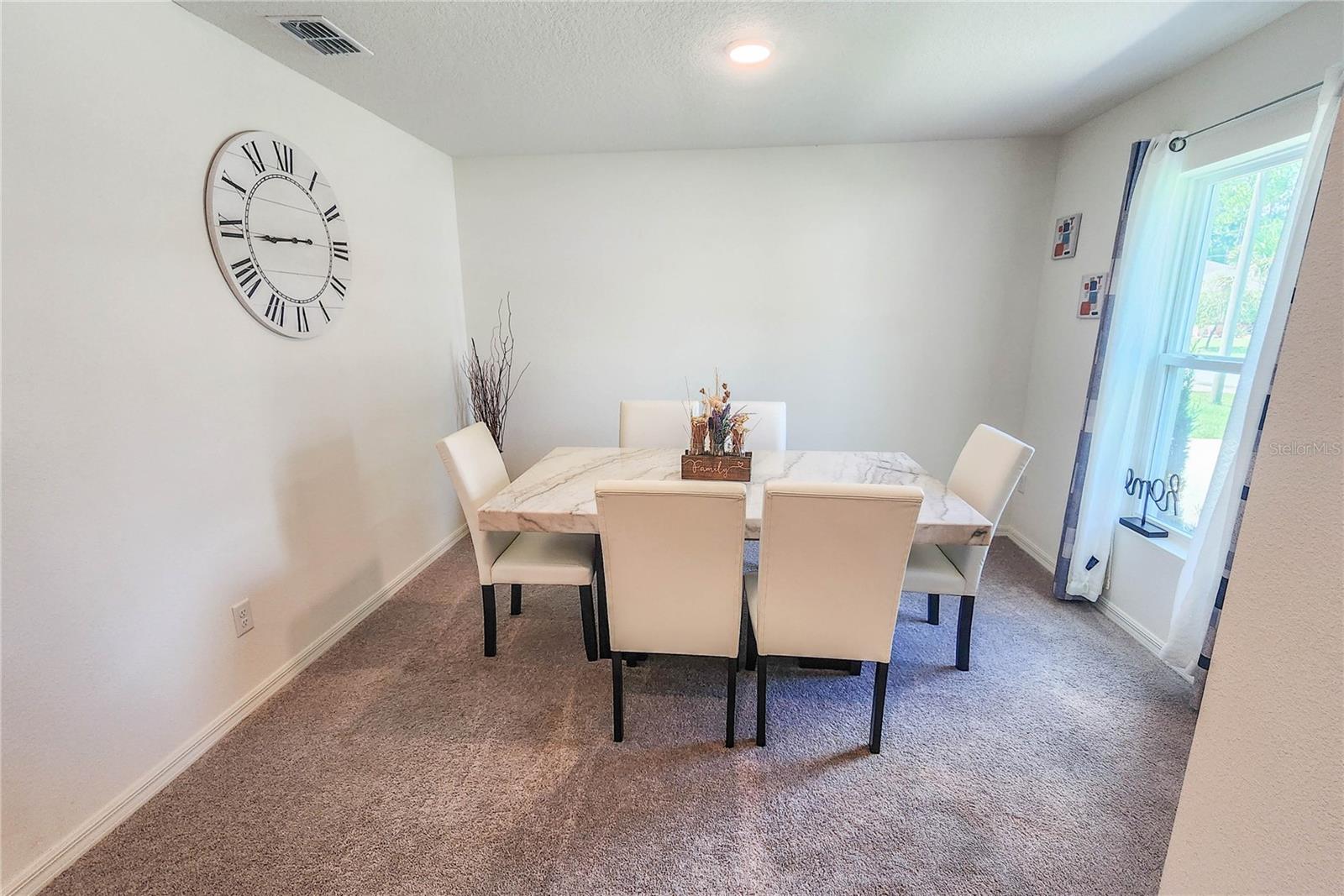 Image 4 of 55 For 208 Birchwood Drive