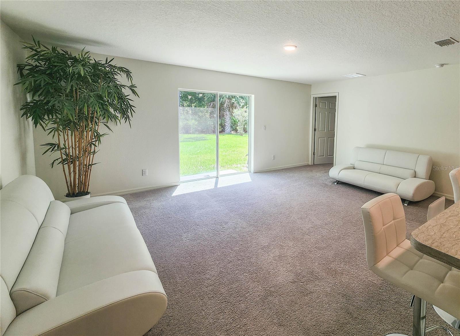 Image 8 of 55 For 208 Birchwood Drive