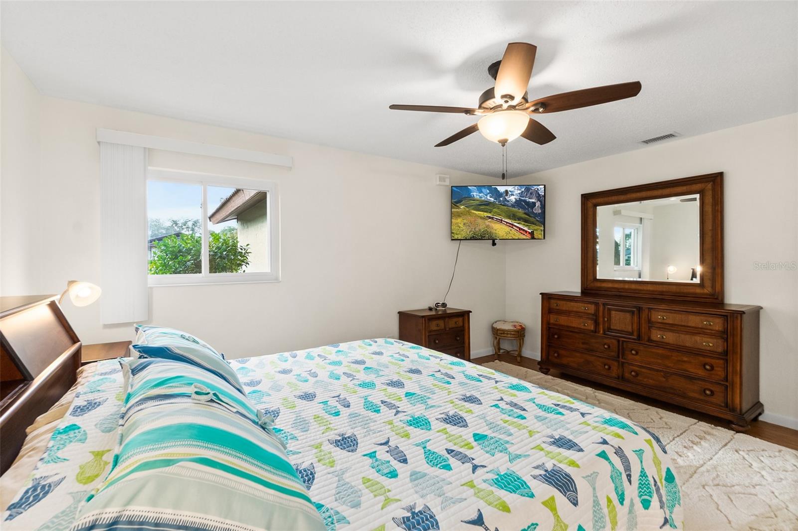 Image 16 of 42 For 7 Lago Vista Place