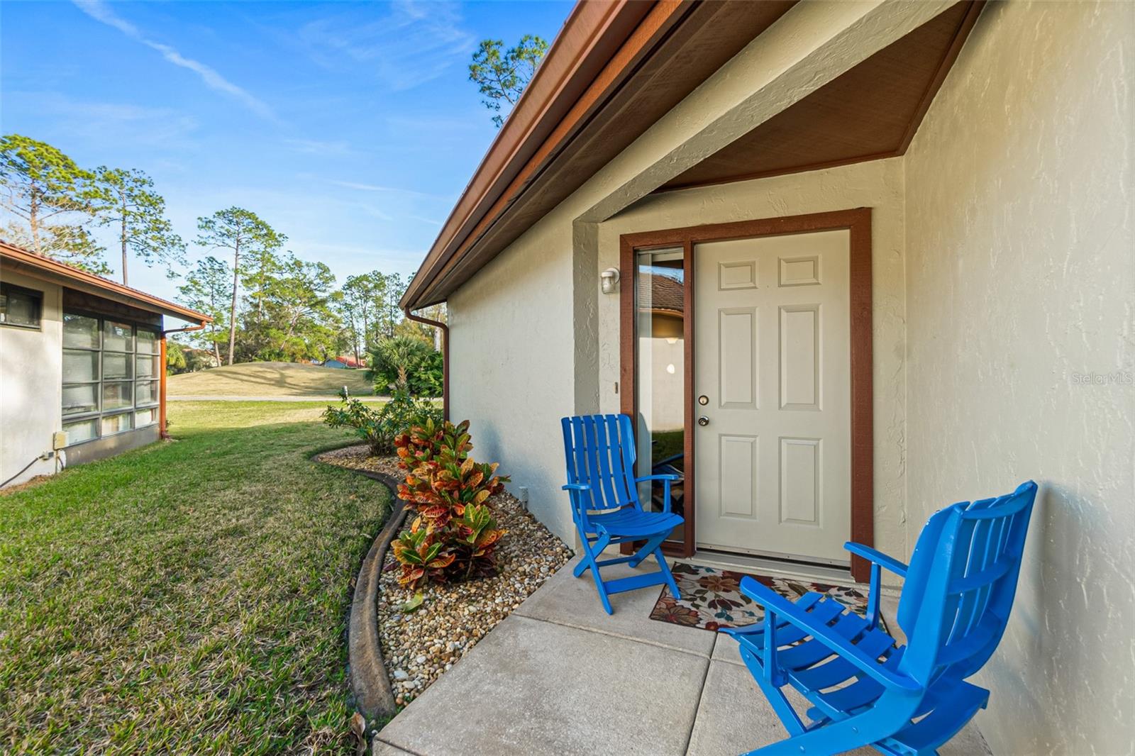 Image 2 of 42 For 7 Lago Vista Place