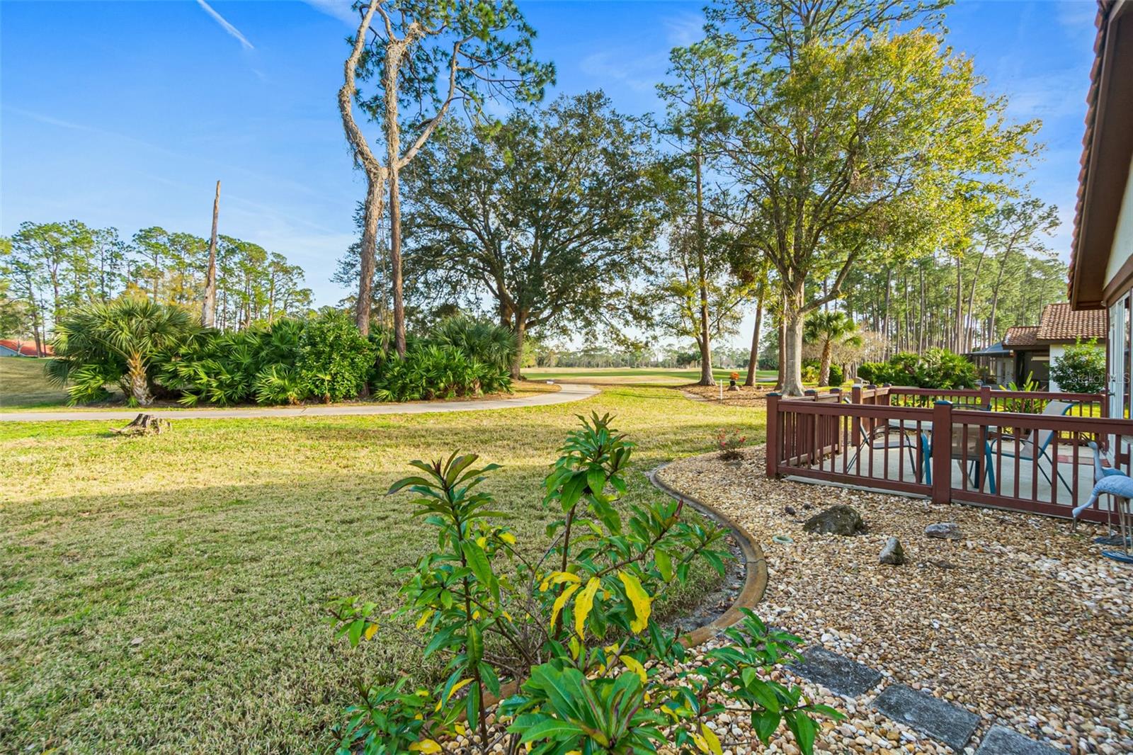 Image 26 of 42 For 7 Lago Vista Place