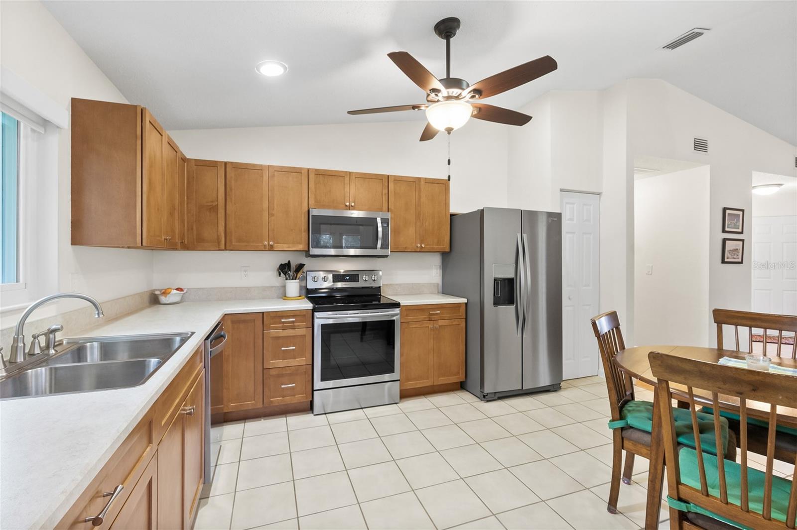 Image 9 of 42 For 7 Lago Vista Place
